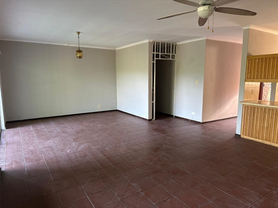3 Bedroom Property for Sale in Geelhoutpark North West
